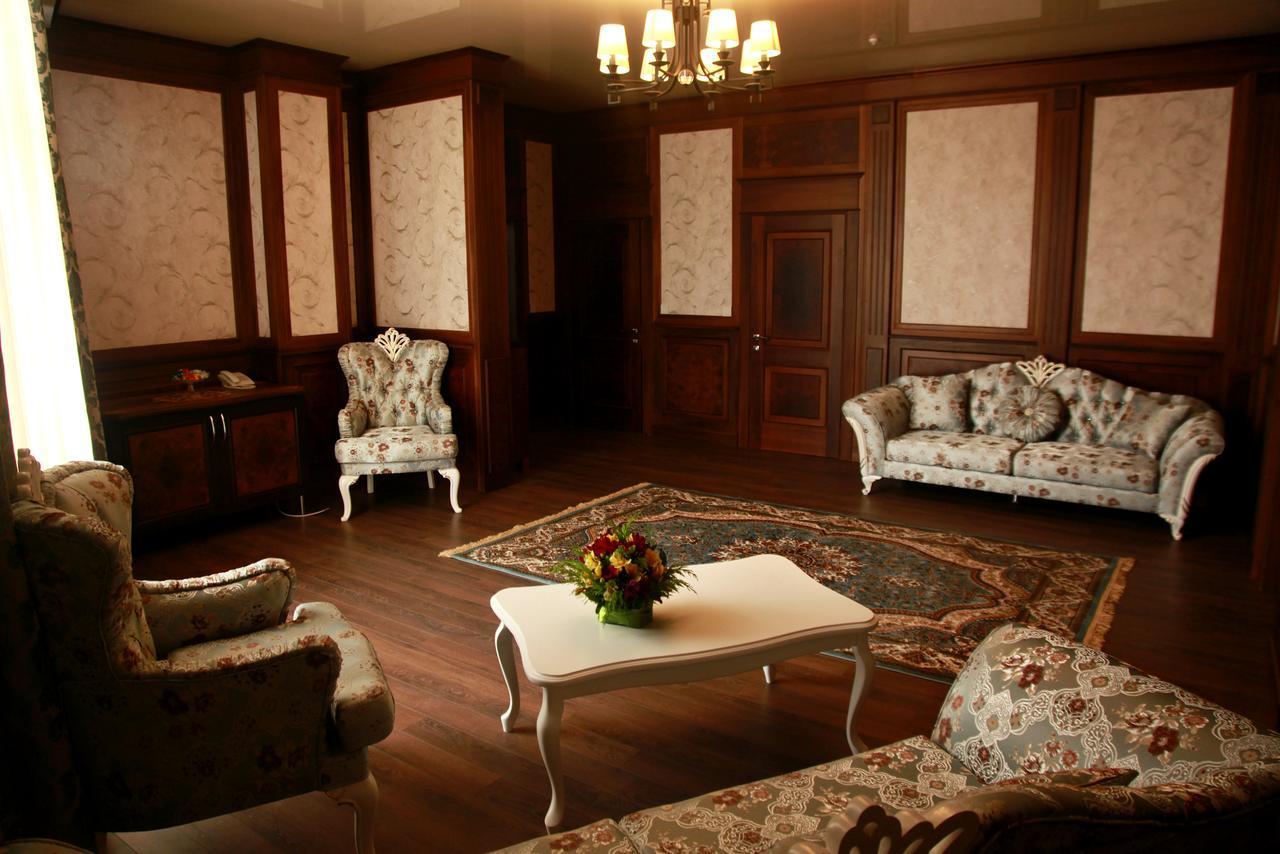 Karagat Hotel 카라콜 외부 사진