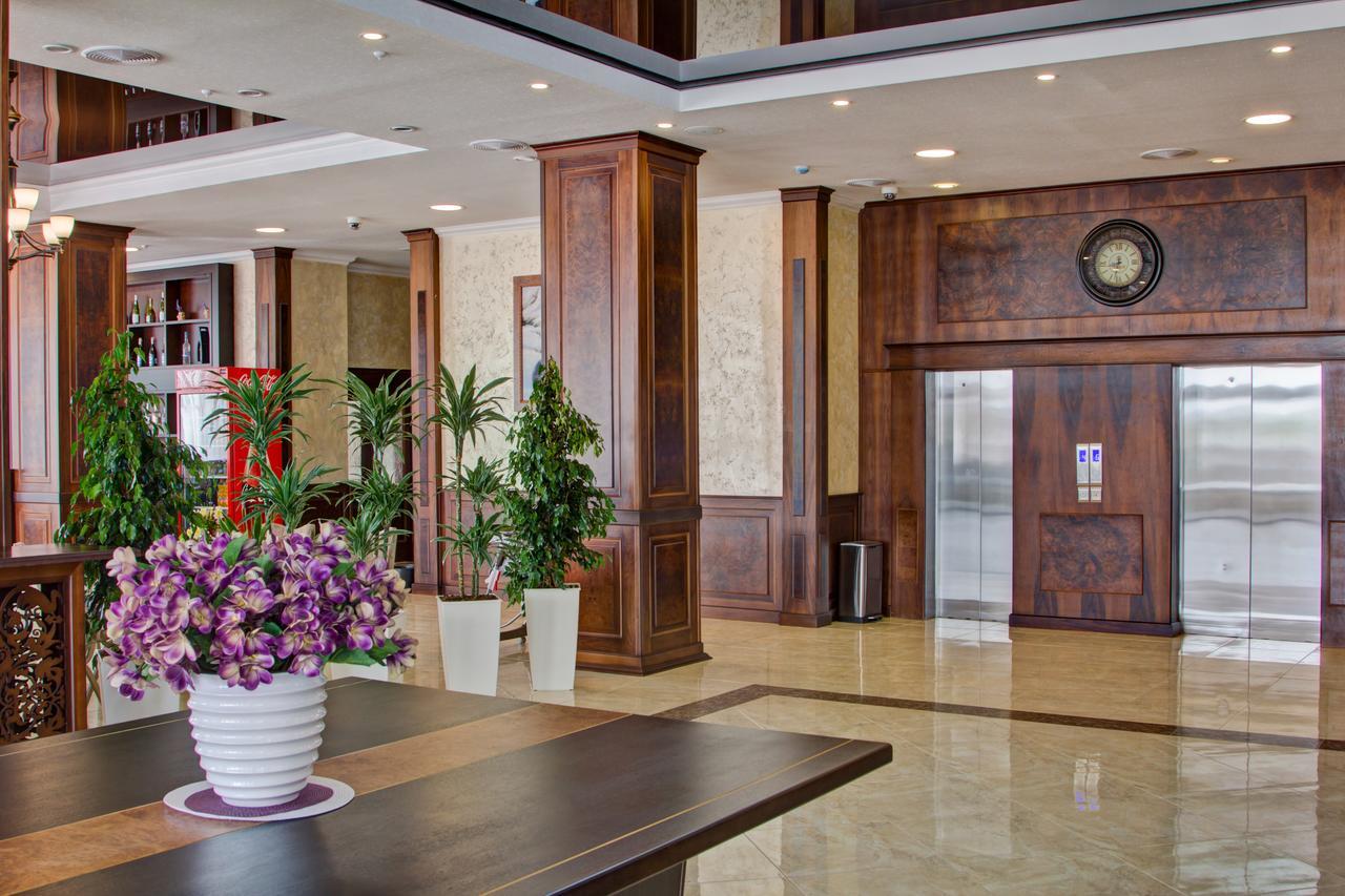 Karagat Hotel 카라콜 외부 사진