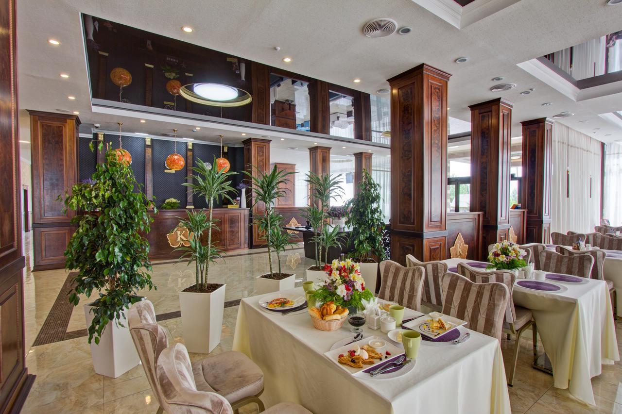 Karagat Hotel 카라콜 외부 사진