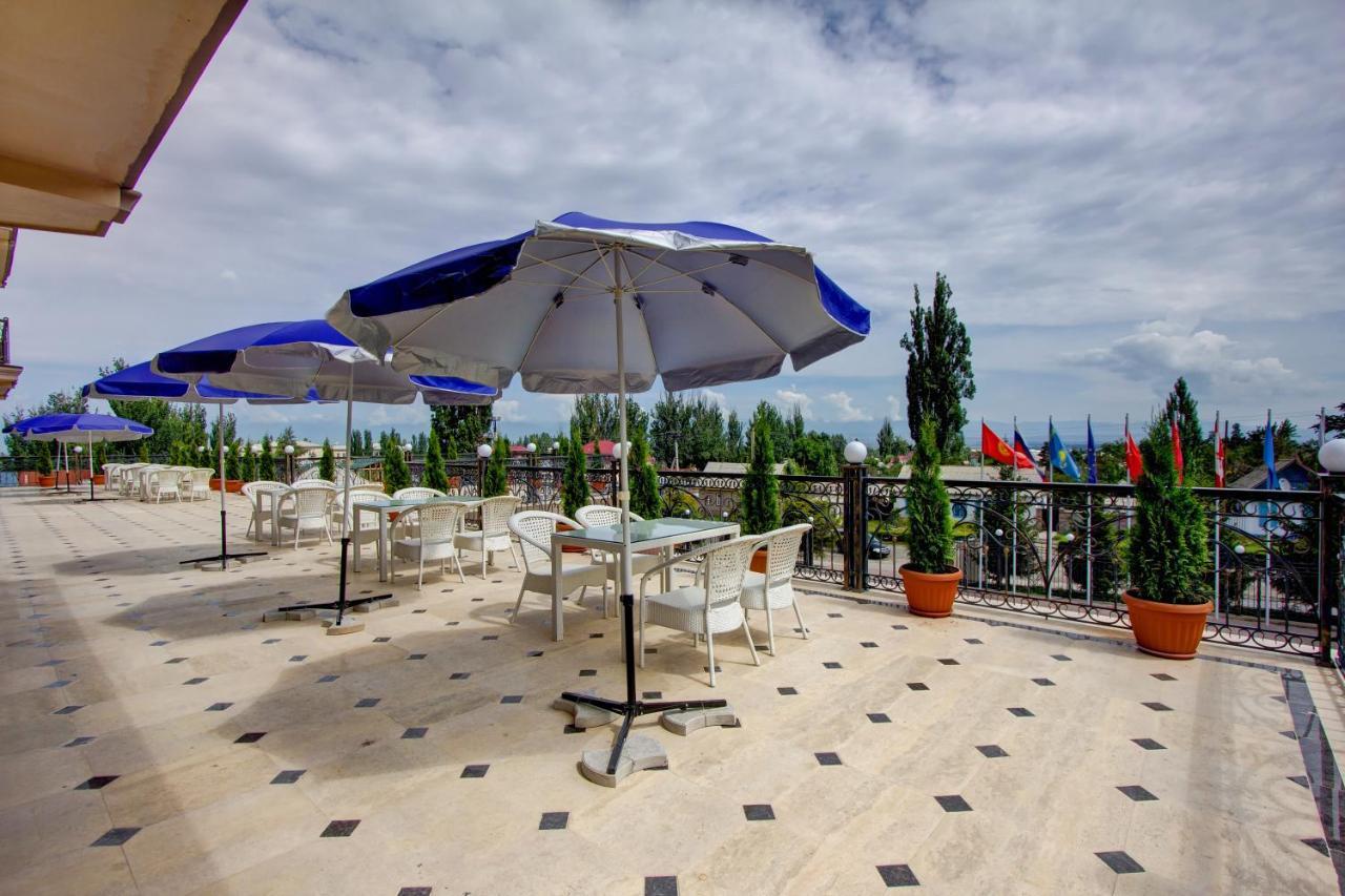 Karagat Hotel 카라콜 외부 사진