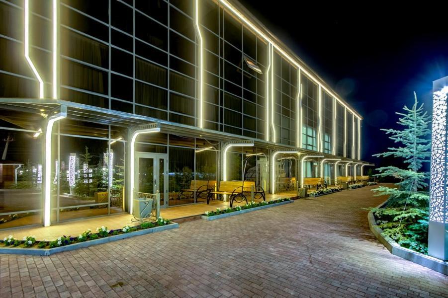 Karagat Hotel 카라콜 외부 사진